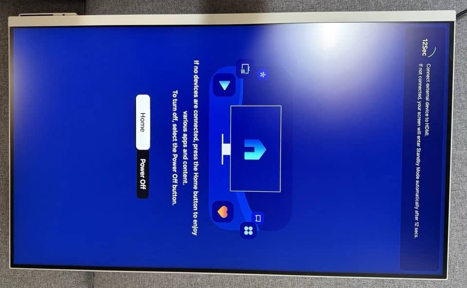 Samsung LS32DM801U Monitors New White