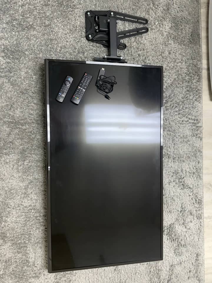 LG 75un7070puc TVs New Black