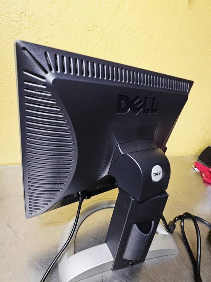 Dell 1704FP Monitors Used - Good Black