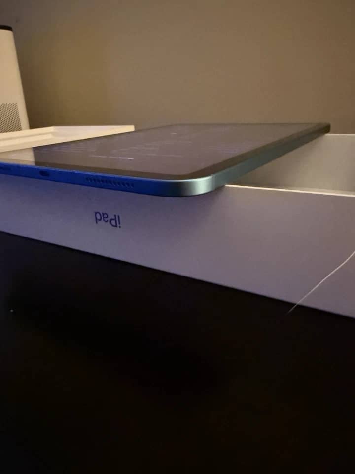 Apple iPad 10th Tablets Blue 64GB New