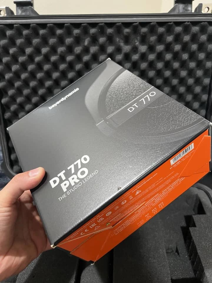 Beyerdynamic beyerdynamic DT 700 PRO X Headphones & Earbuds New Black