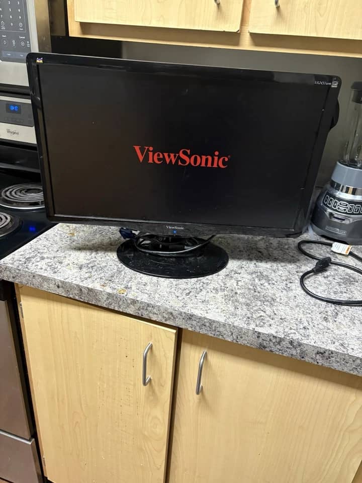 ViewSonic VA2431WM Monitors Open-Box Excellent Black