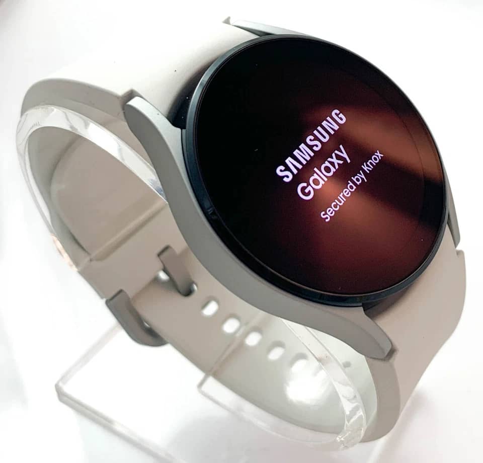 Samsung Galaxy Watch5 Smartwatches New Silver