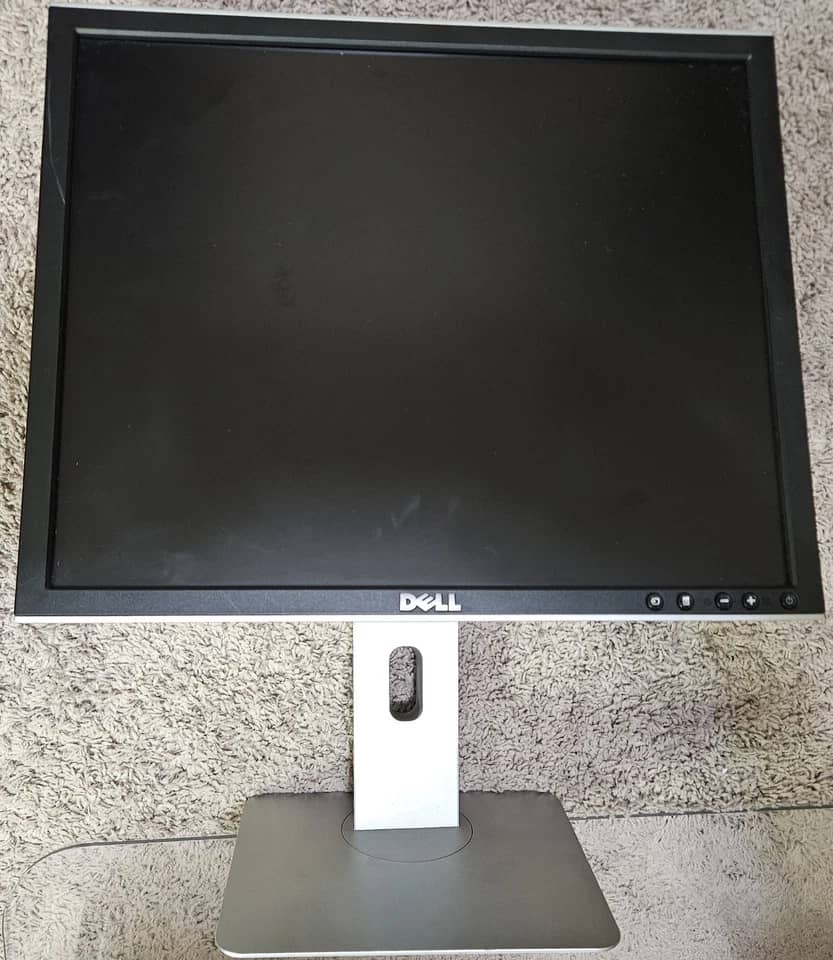 Dell 1908FP Monitors New Silver