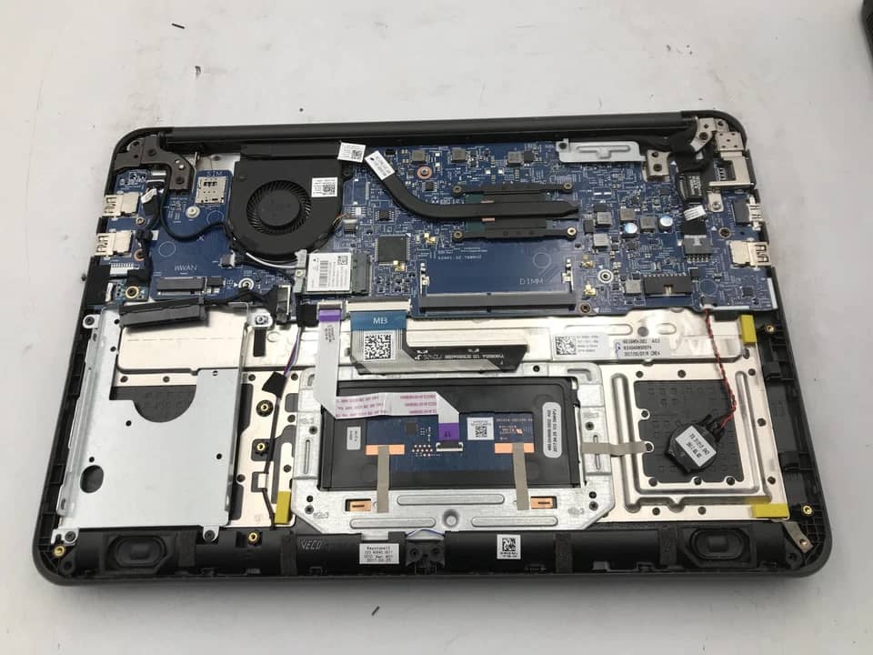 Dell Latitude 3380 Computers Refurbished - Good 256GB 8GB