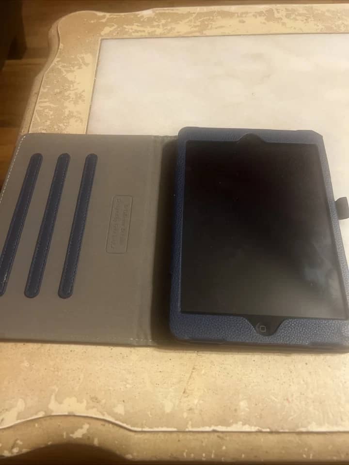 Apple iPad Mini 1st Tablets Black 16GB New