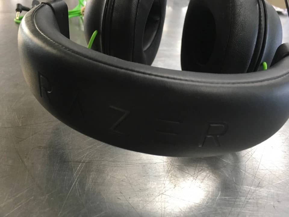 Razer Kraken V3 Headphones & Earbuds Refurbished - Excellent Black