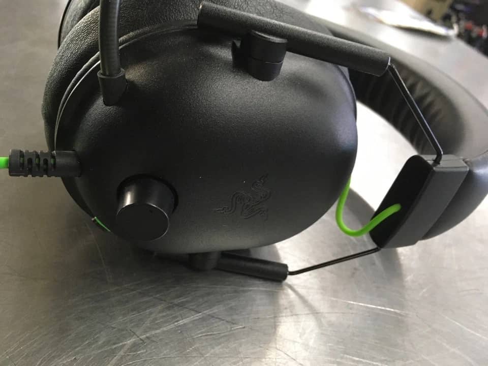 Razer Kraken V3 Headphones & Earbuds Refurbished - Excellent Black