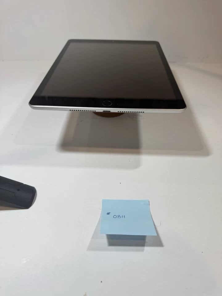 Apple iPad 9th Tablets Gray 64GB Open-Box Excellent