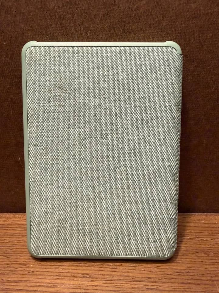 Amazon Kindle (11th Generation) Tablets Black 16GB Open-Box Excellent