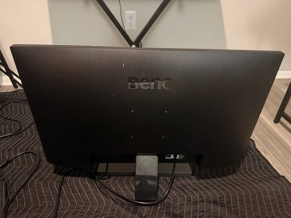 BenQ EW3270U Monitors Used - Good Black