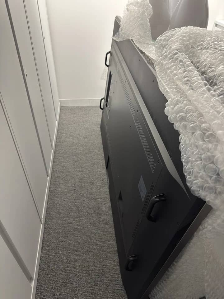 Samsung QM85N Monitors New Black