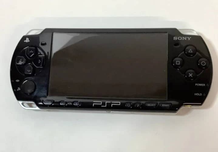 Sony Playstation Portable 2000 Video Game Consoles New Others