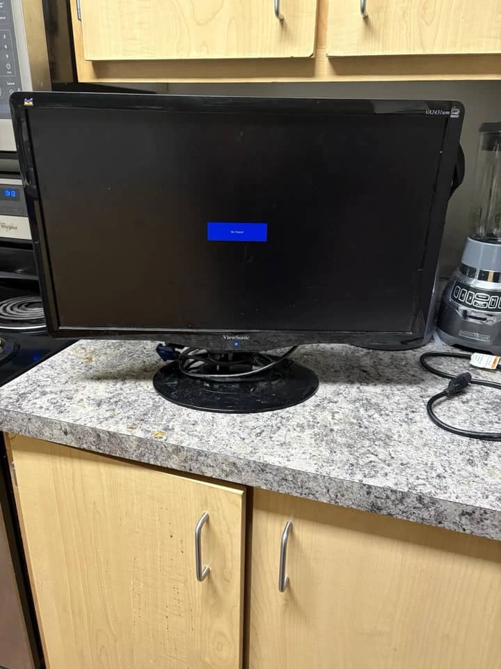 ViewSonic VA2431WM Monitors Open-Box Excellent Black