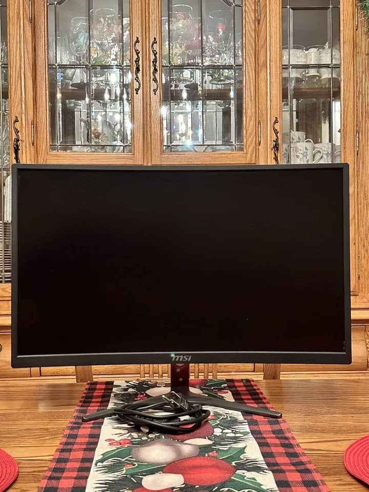 MSI MAG24C Monitors New Black