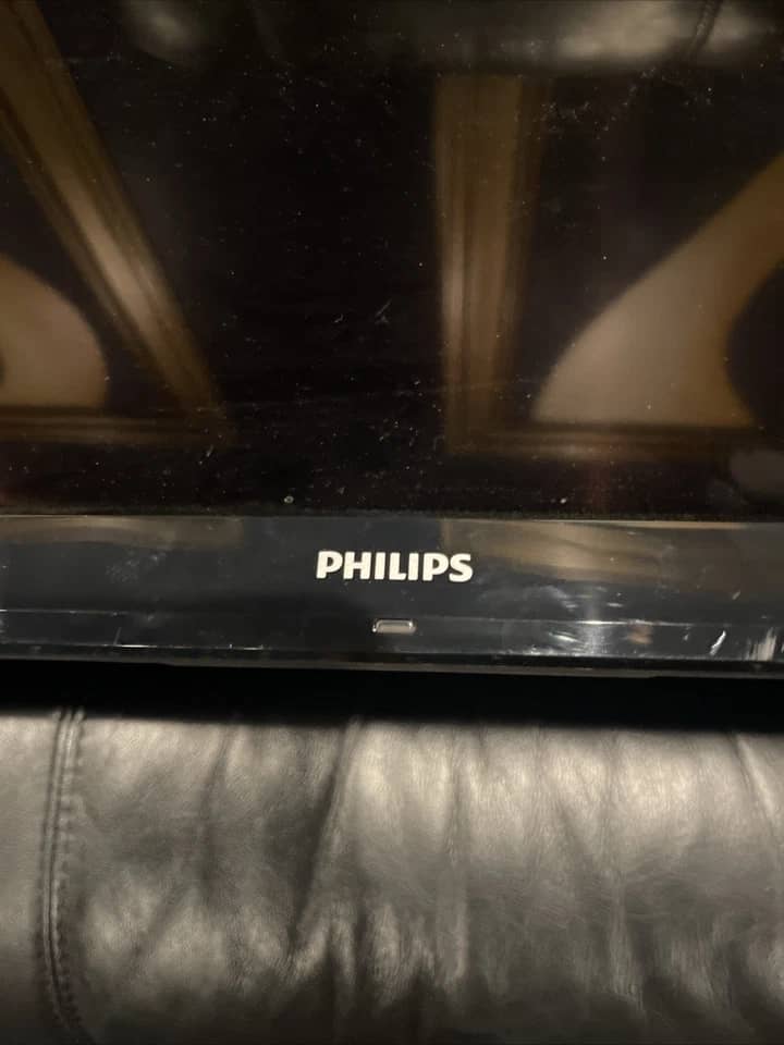 Philips 32PFL4664/F7 TVs Open-Box Excellent Black