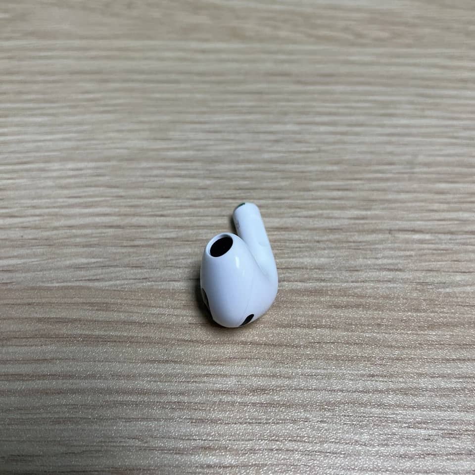 Apple AirPods 3 Headphones & Earbuds New White