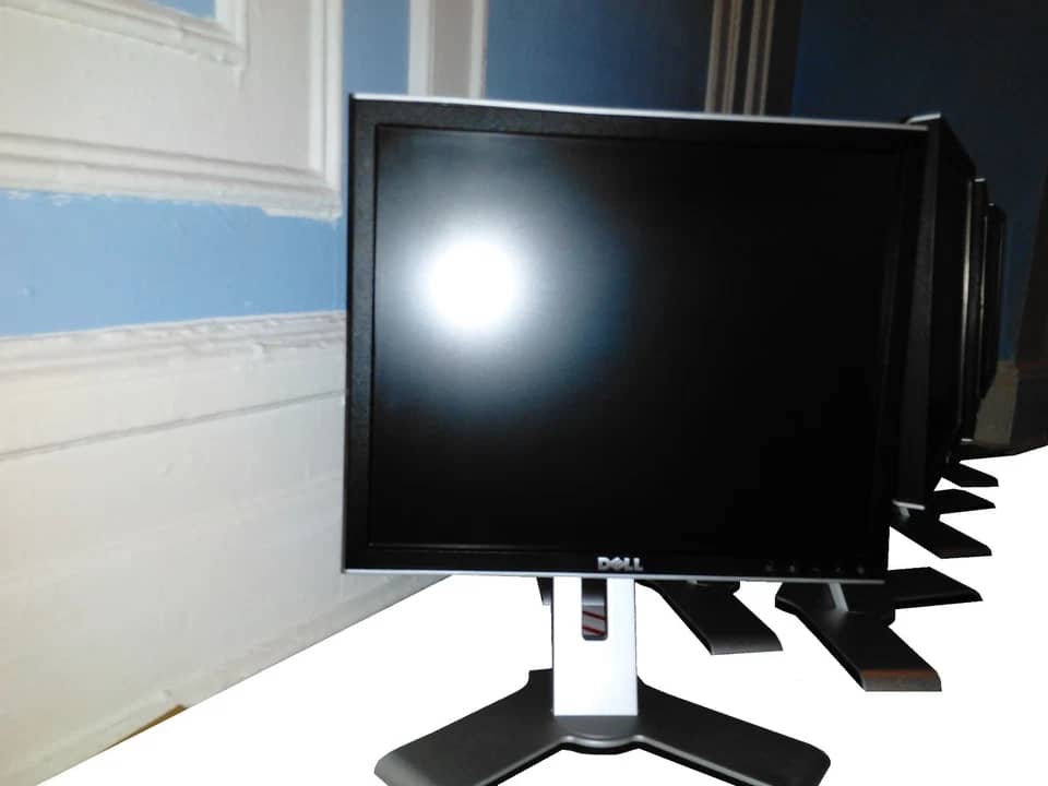 Dell 1708FP Monitors Open-Box Excellent Silver