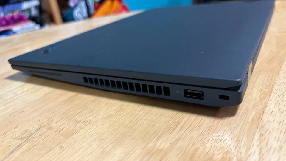 Lenovo ThinkPad P16s Gen 2 Computers Refurbished - Good 1TB 32GB