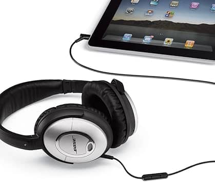 Bose QuietComfort 15 Headphones & Earbuds New Blue