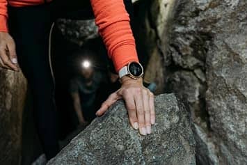 Polar Grit X Pro Smartwatches New Black