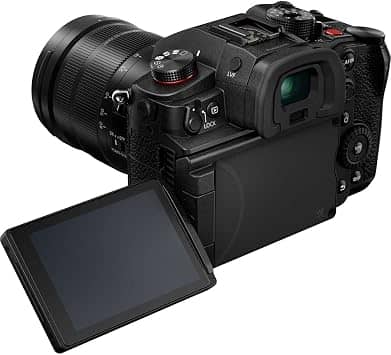Panasonic LUMIX GH6 Digital Cameras Black Used - Like New