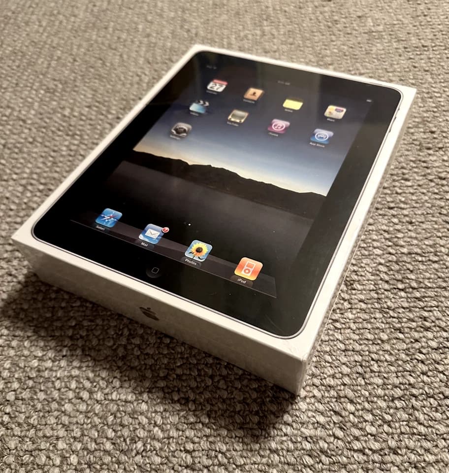 Apple iPad 1st Tablets