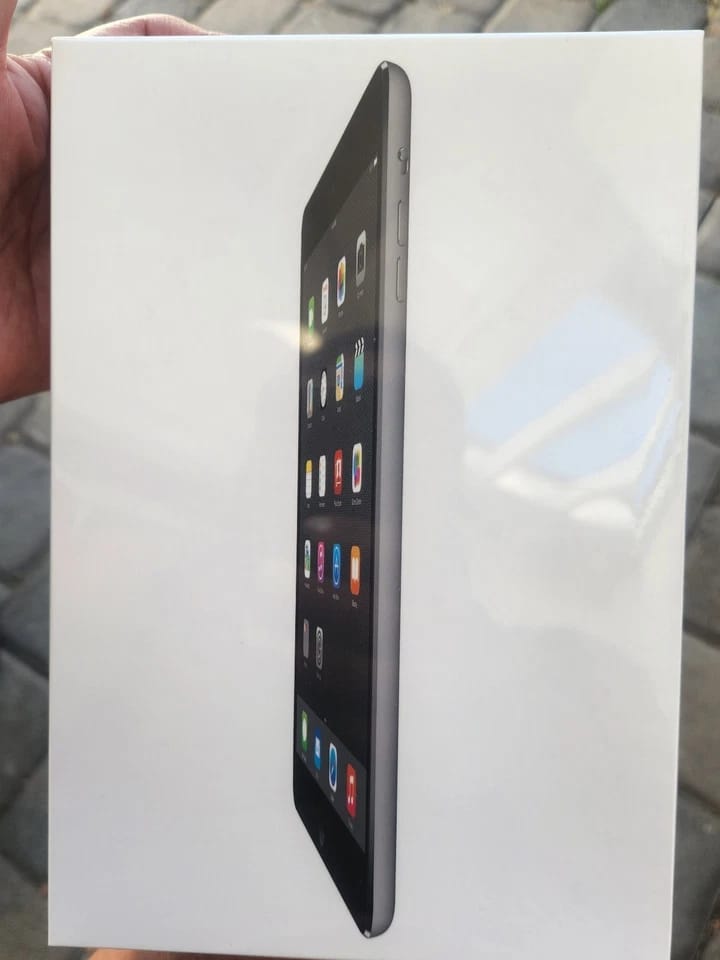 Apple iPad Mini 3 Tablets Gray 16GB New