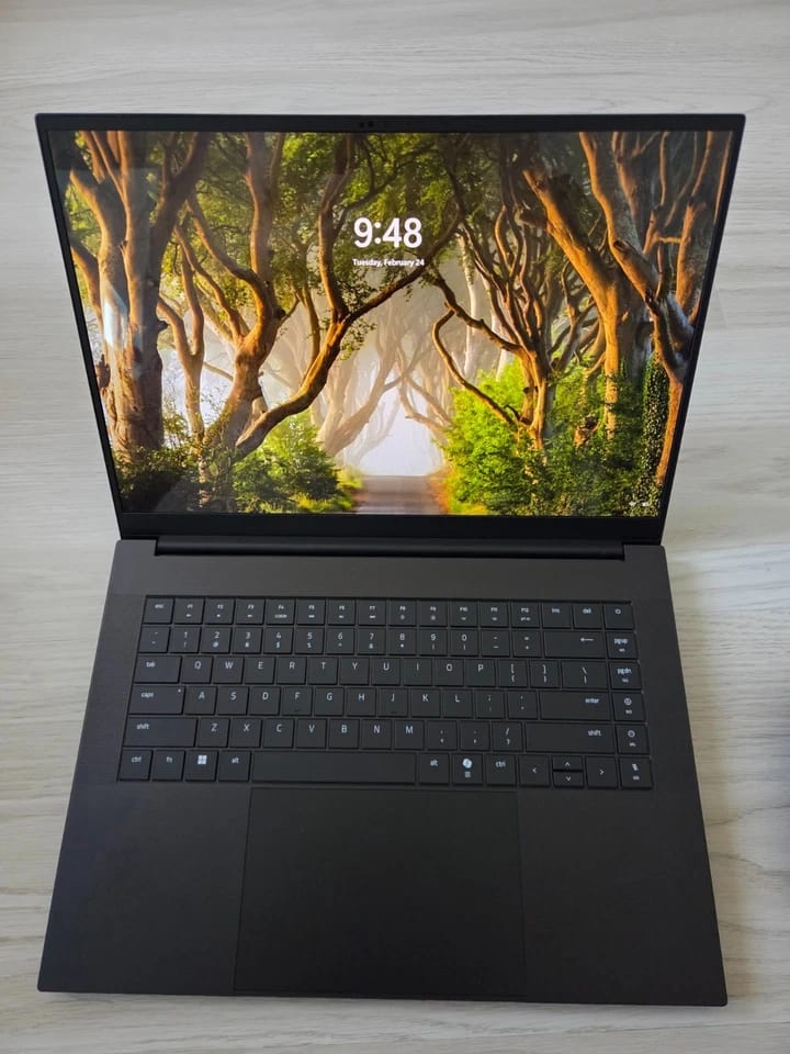 Razer Blade 16 Computers Refurbished - Excellent 1TB 32GB