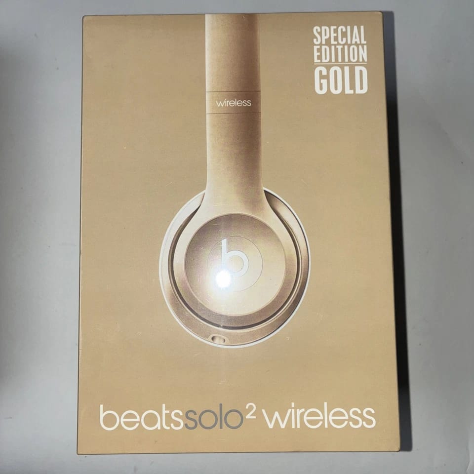 Beats Solo 2 Wireless Headphones & Earbuds New Gold