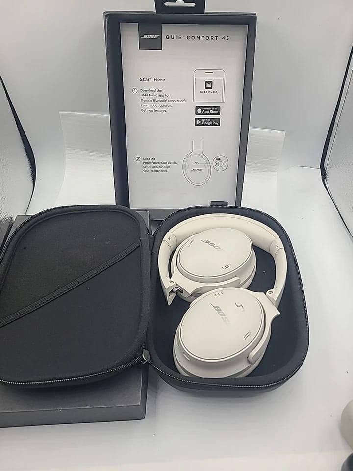 Bose QuietComfort 45 Headphones & Earbuds New Green