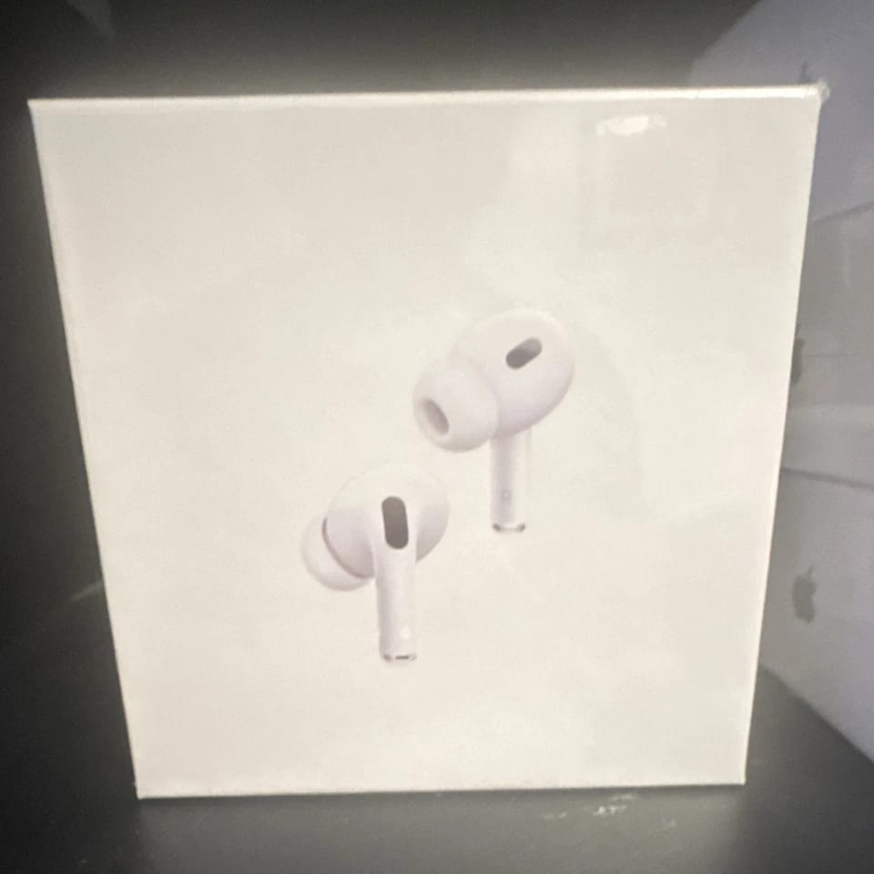 Apple AirPods Pro (2nd generation) Headphones & Earbuds New White