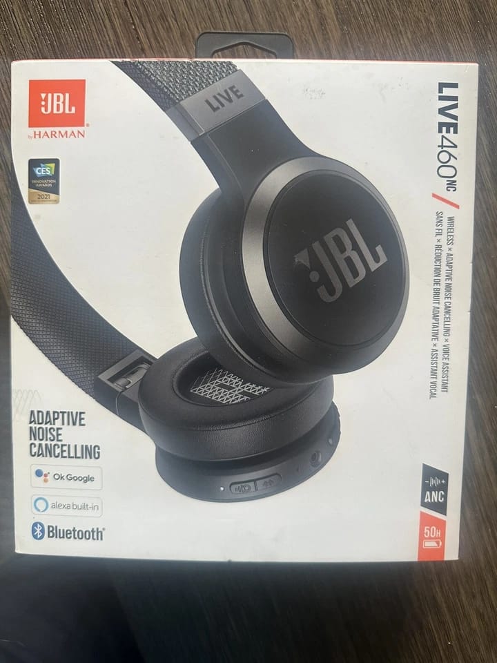JBL Live 460NC Headphones & Earbuds New Black