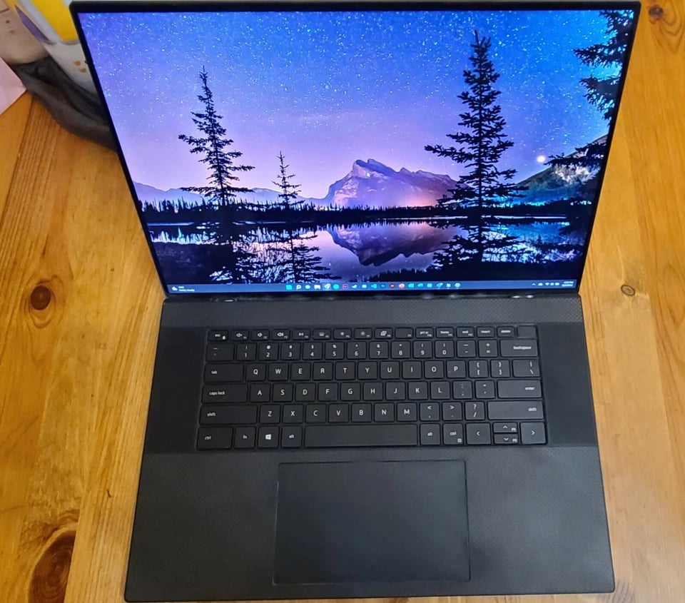 Dell XPS 17 9700 Computers
