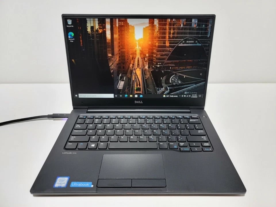 Dell Latitude 7370 Computers