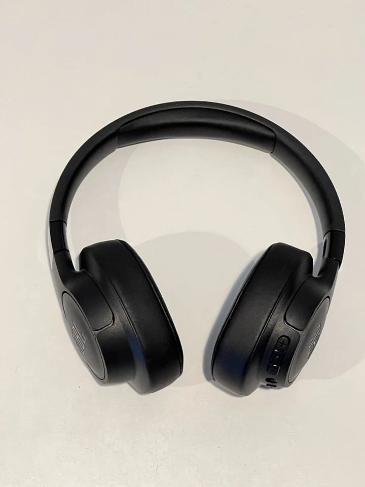JBL JBLT770NCBLKAM Headphones & Earbuds