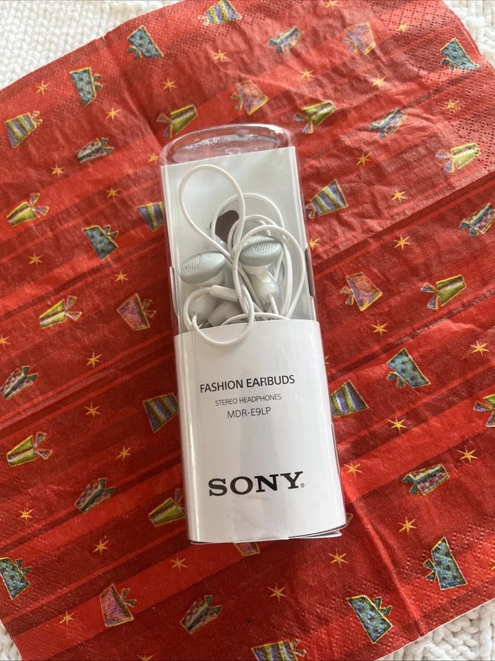 Sony MDRE9LP/BLK Headphones & Earbuds