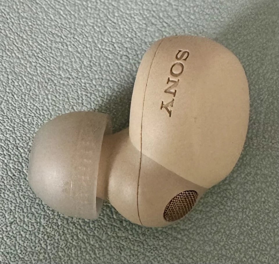 Sony WFLS900N/B Headphones & Earbuds