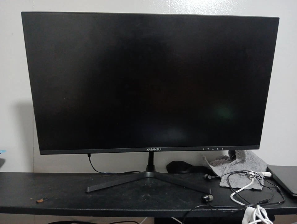 AOC C24G2 Monitors