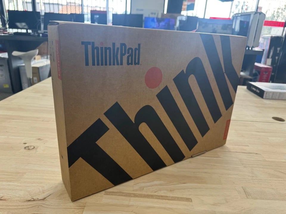 Lenovo ThinkPad T15 Gen 2 Computers