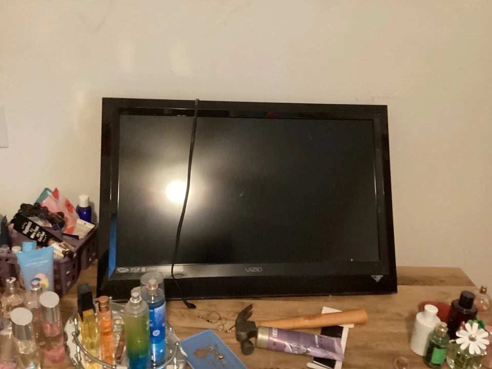 VIZIO V-Series V405-H19 TVs