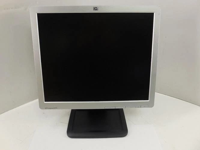 HP LE1711 Monitors Open-Box Excellent Silver